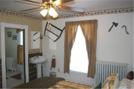 The Young House Bed And Breakfast Millinocket Kamer foto